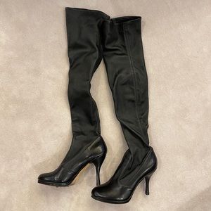 Over the knee Heeled boots